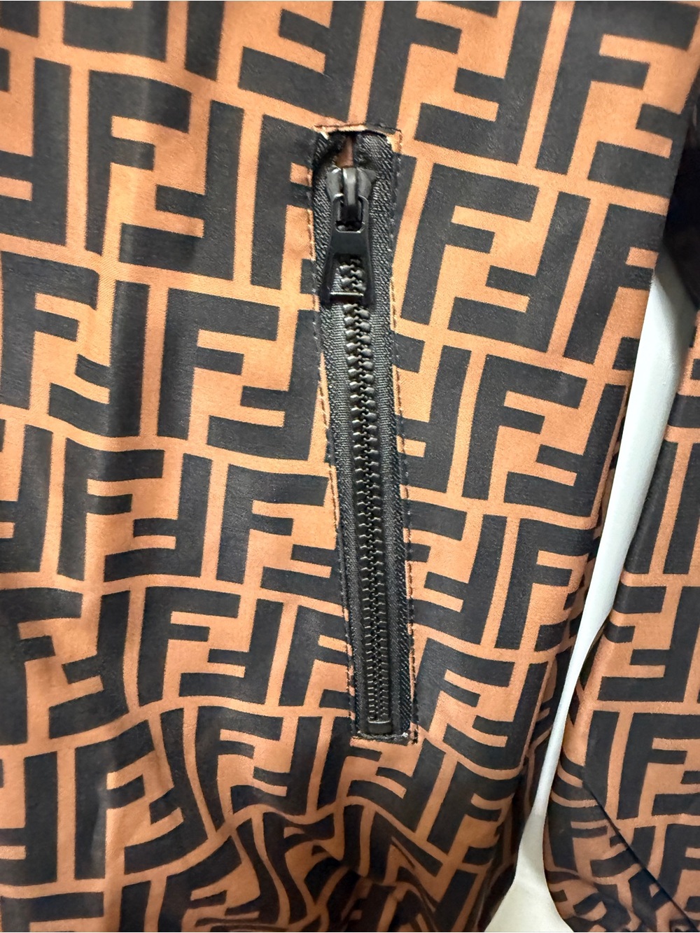 Lightweight brown and black FF logo zip hoodie featuring a zipper closur. Is new - Picture 8 of 10